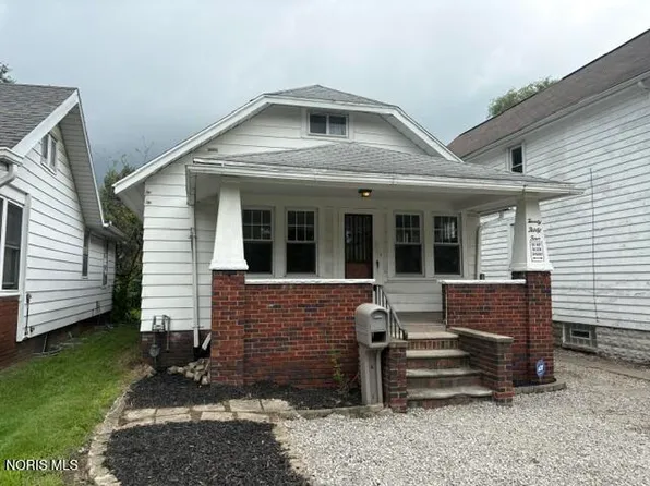 2034 Fairfax Rd, Toledo, OH 43613