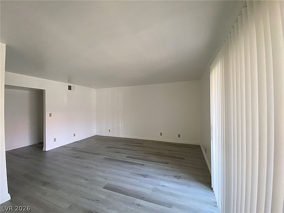 5th image of 5221 River Glen Dr Unit 195