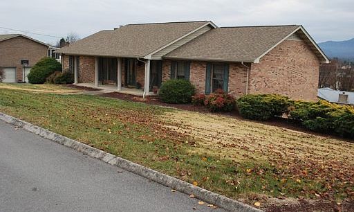 1st image of 227 Karen Ln