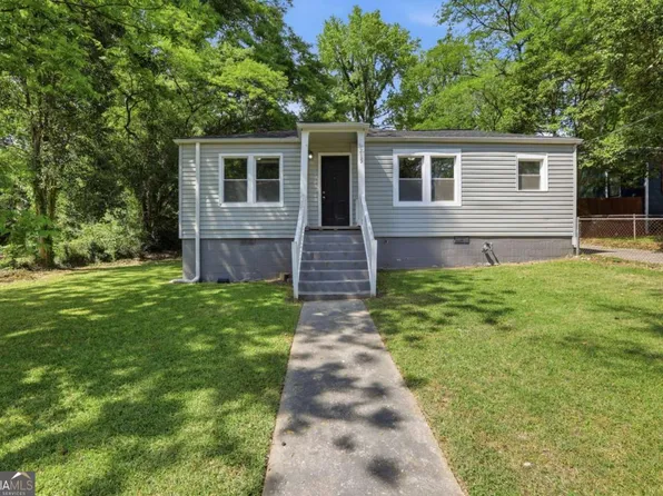 215 Moreland Way, Hapeville, GA 30354
