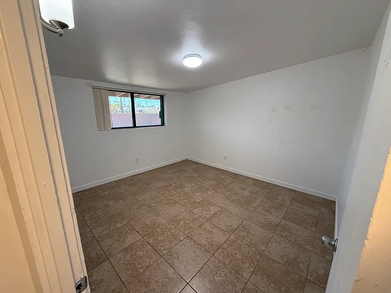 1601 N Park Ave #1 — Photo 6