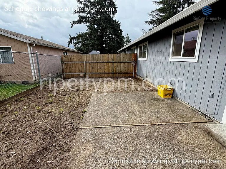 11837 SE Gladstone St — Photo 19