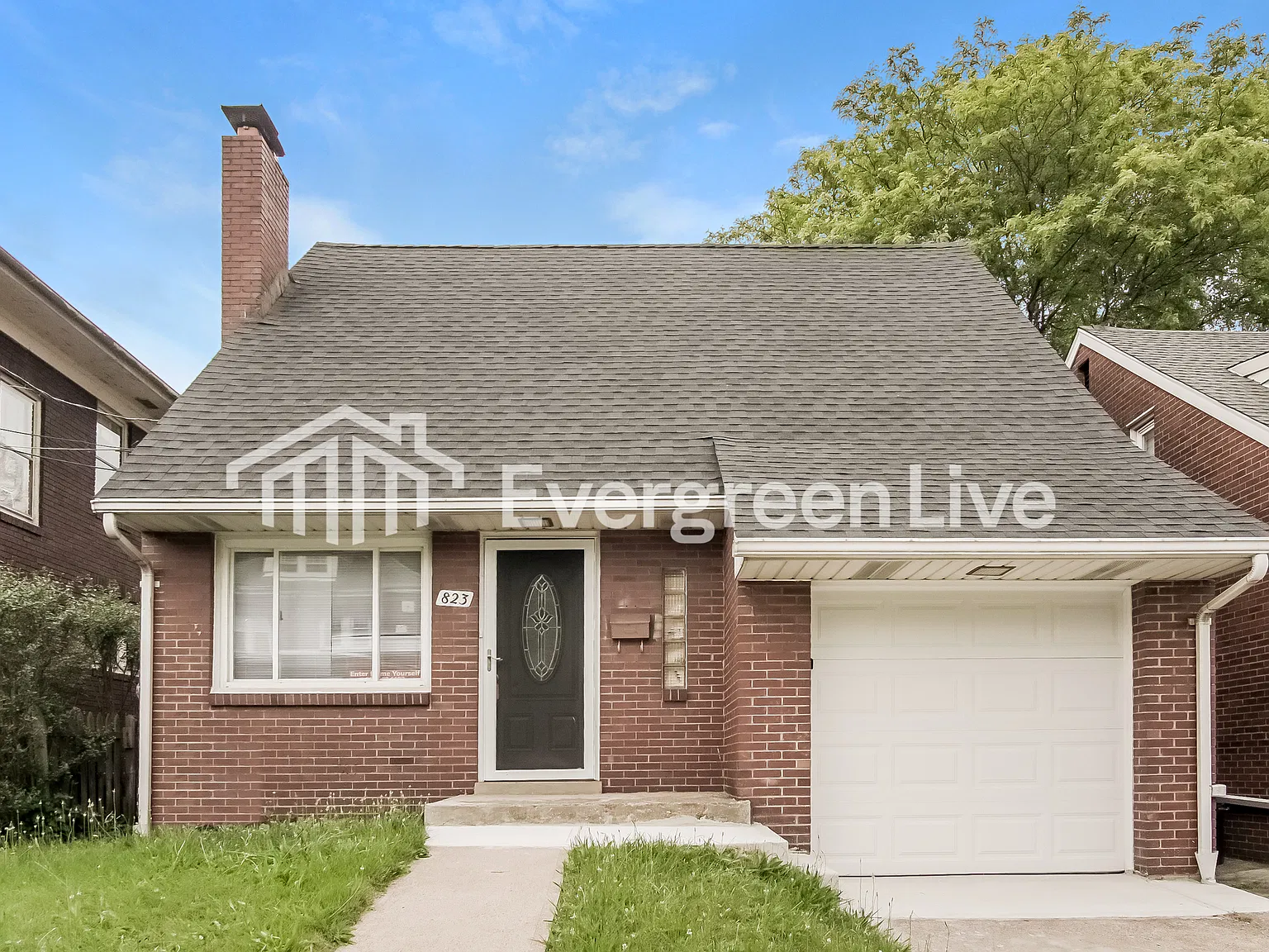 3 bed, 2.0 bath, 1091 sqft, $1,345 — Photo 1
