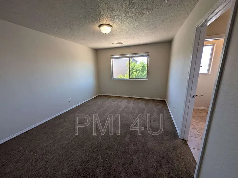 10835 Crissy Field Way NE — Photo 16