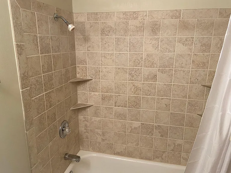 4545 NW Greystone Ct — Photo 5