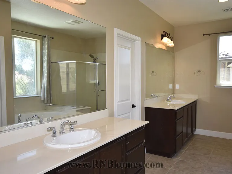 1416 Bicker Cir — Photo 16