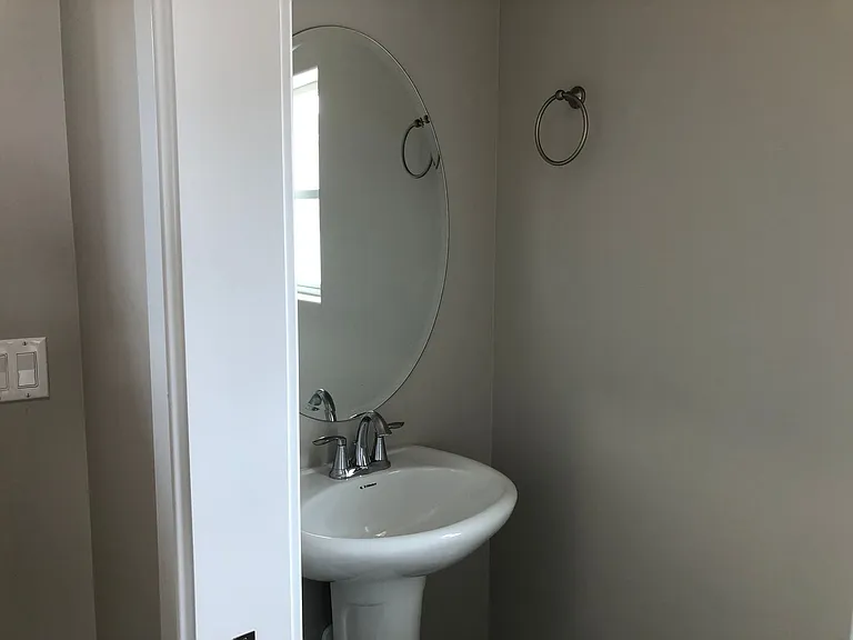 1548 W Pyrite Ln #D — Photo 11