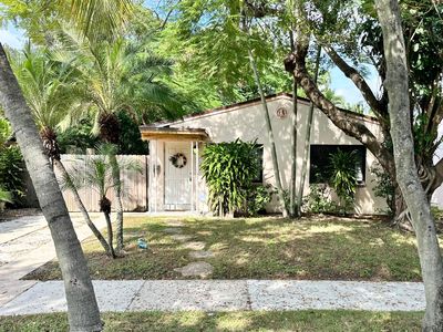 (Undisclosed Address), West Palm Beach, FL, 33401