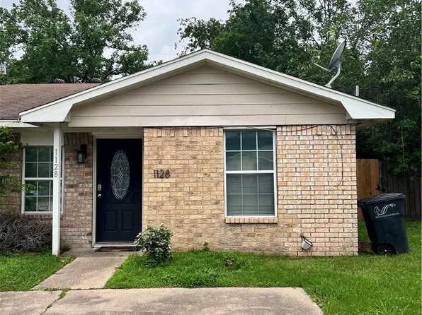 1128 Georgia St, College Station, TX 77840