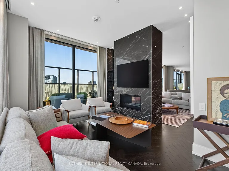 50 Charles St E #5501 — Photo 14