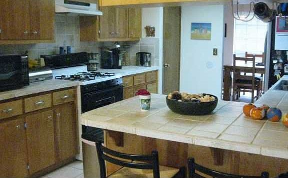 4th image of 1001 Weeping Willow Dr