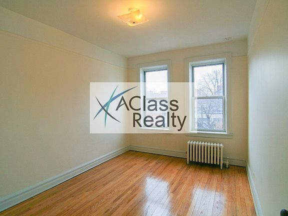 2nd image of 2912 Newtown Ave APT 2D