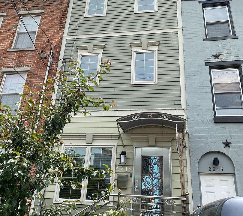 1st image of 2217 Coral St