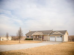 28953 Hershey Ave, Glenwood, IA 51534