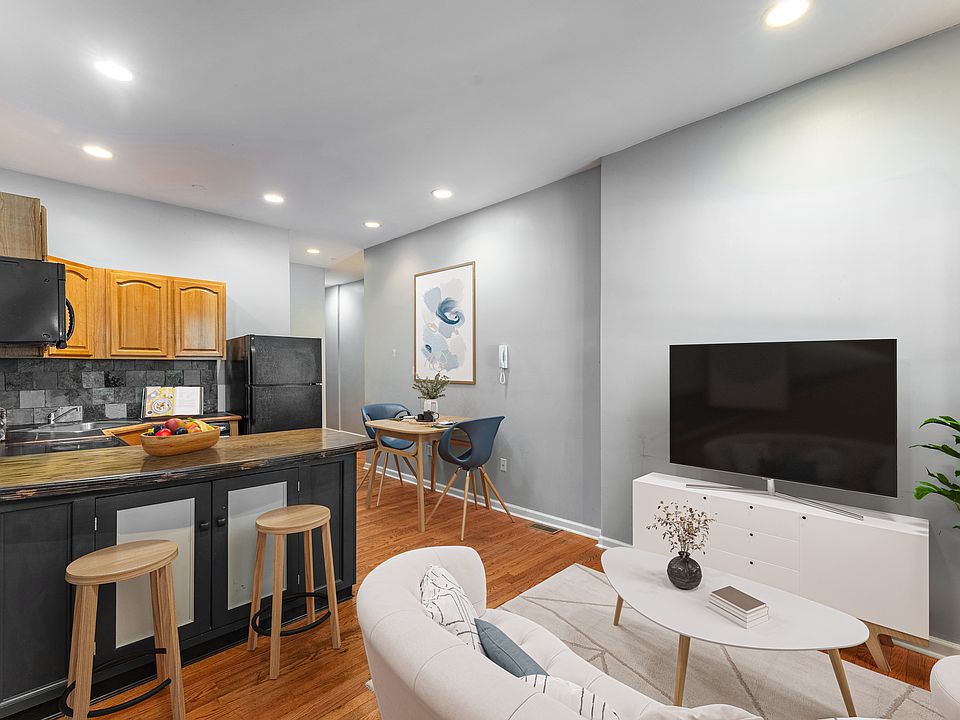 1st image of 2217 N Park Ave #I