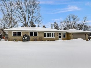 2967 S 126th St, New Berlin, WI 53151