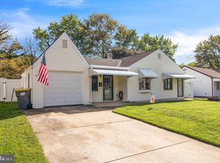 1604 W Willow Run Dr, Wilmington, DE 19805