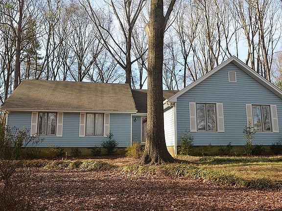2nd image of 1700 Wandering Way Dr