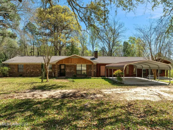 78 Tim Holifield Rd, Laurel, MS 39443