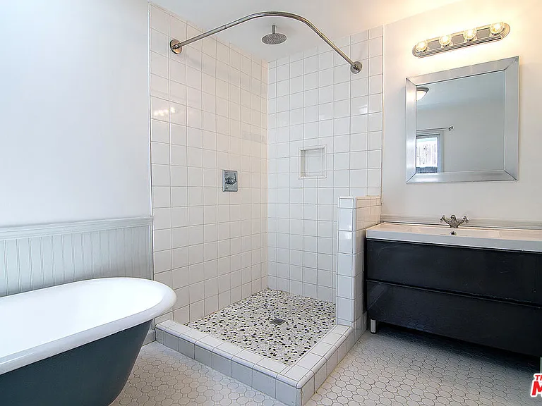 1159 S Hayworth Ave #1/2 — Photo 16
