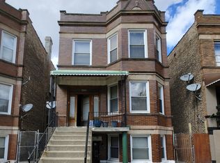 4122 W Cermak Rd, Chicago, IL 60623