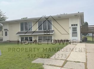 5120 Dorene Dr, Lansing, MI 48917