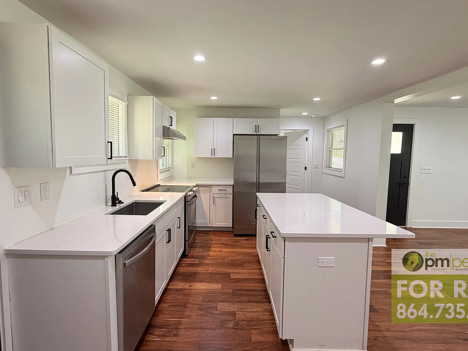 3 bed, 990 sqft, $1,695 — Photo 4