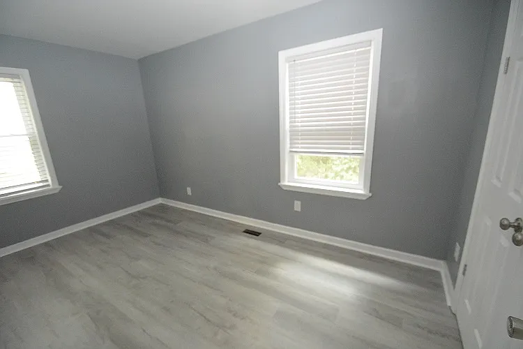 712 Bernice St — Photo 7