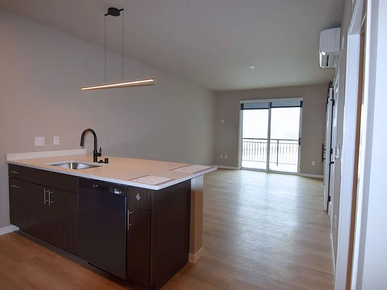 The Tuxedo Apartments — Photo 26