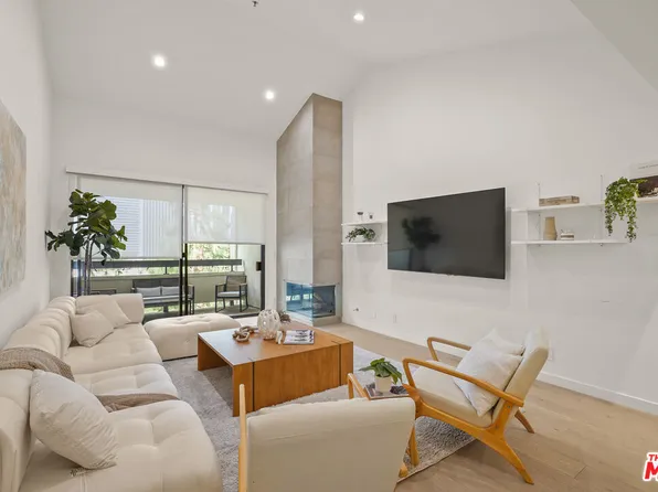 2122 Century Park Ln APT 410, Los Angeles, CA 90067