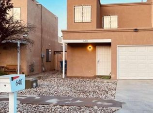 640 Bataan Dr SW, Albuquerque, NM 87121