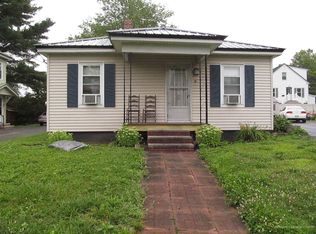 6 Whipple St, Winslow, ME 04901