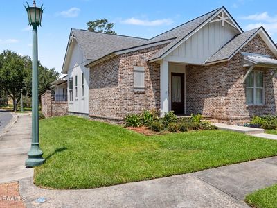 201 W Vallauris Dr, Lafayette, LA, 70507