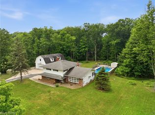 13034 Stratford Trl, Chesterland, OH 44026