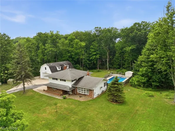 13034 Stratford Trl, Chesterland, OH 44026
