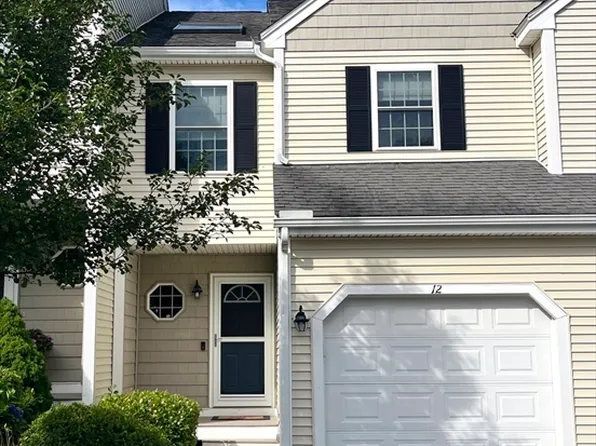 12 Azalea Ln #12, Grafton, MA 01519