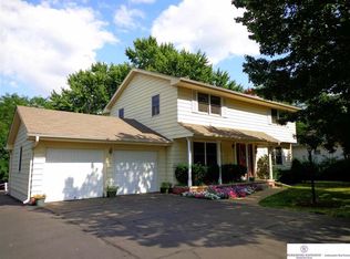 2007 S 110th St, Omaha, NE 68144