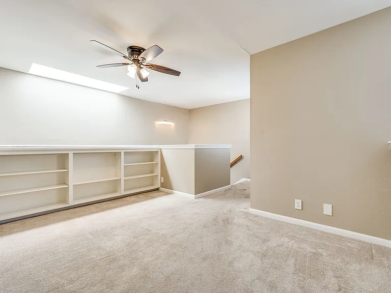 201 W Craig Pl #N — Photo 18