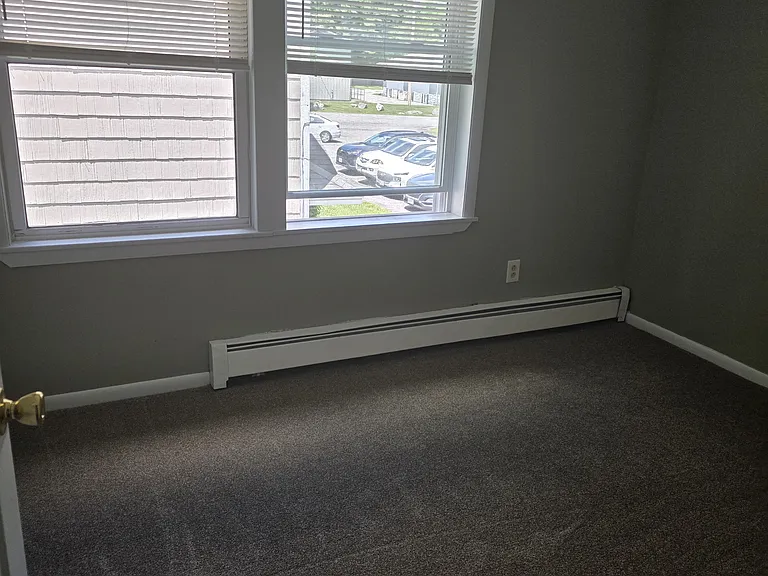 Penobscot Pointe Apartments — Photo 11