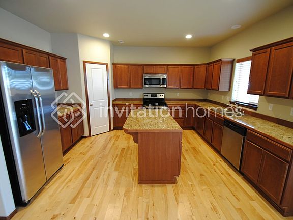 2nd image of 5601 117th Pl NE
