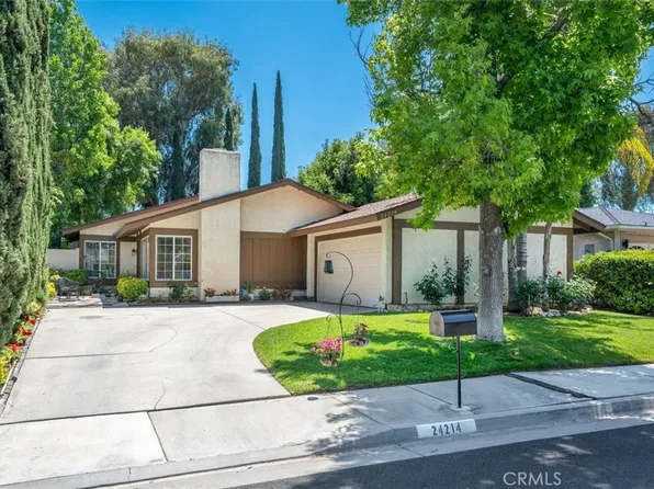 24214 Dalgo Dr, Santa Clarita, CA 91355