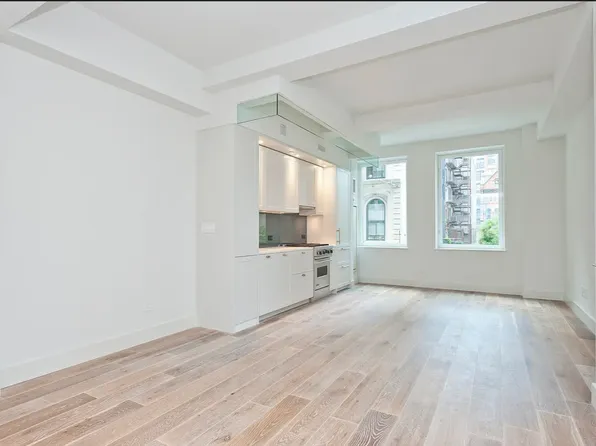 93 Worth Street image 1 of 7