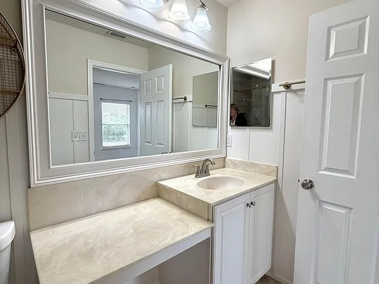 104 Crete Ct — Photo 15