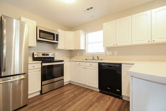 112 W Celestial Dr — Photo 4