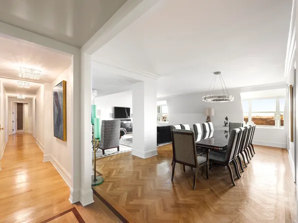 1 Central Park South image 4 of 17