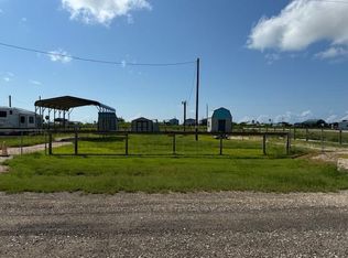 201 Curlew St, Sargent, TX 77414