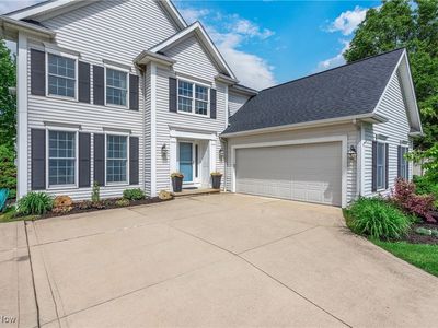 8373 Forest View Dr, Olmsted Falls, OH, 44138