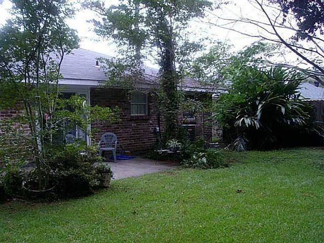 3839 Oxford St — Photo 9