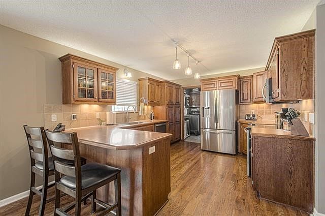 2nd image of 719 Joseph St