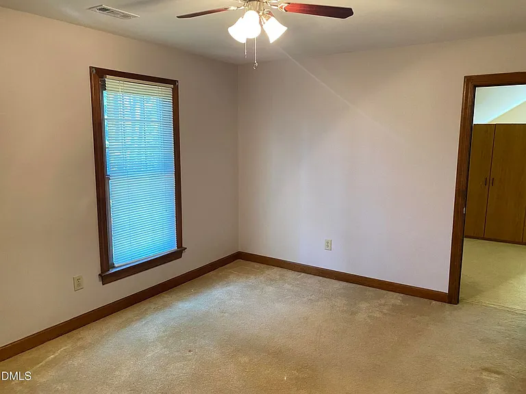 5 Trump Ct — Photo 3